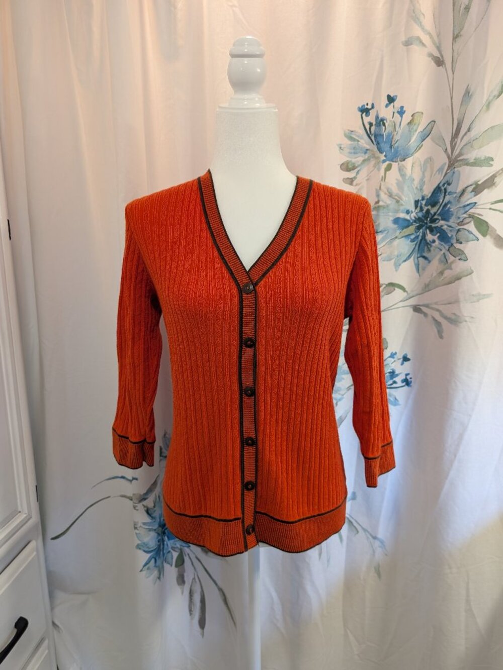 Liz Claiborne Fall Autumn Orange Brown Preppy Academia Cable V-Neck Cardigan